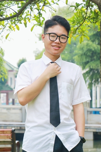 商英1801班陈彬