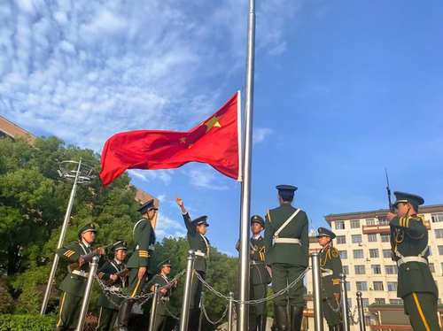 升旗1